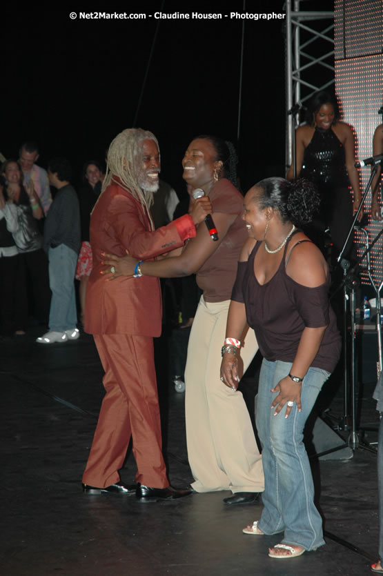 Billy Ocean at the Air Jamaica Jazz and Blues Festival 2008 The Art of Music - Saturday, January 26, 2008 - Air Jamaica Jazz & Blues 2008 The Art of Music venue at the Aqaueduct on Rose Hall Resort & Counrty Club, Montego Bay, St. James, Jamaica W.I. - Thursday, January 24 - Saturday, January 26, 2008 - Photographs by Net2Market.com - Claudine Housen & Barry J. Hough Sr, Photographers - Negril Travel Guide, Negril Jamaica WI - http://www.negriltravelguide.com - info@negriltravelguide.com...!
