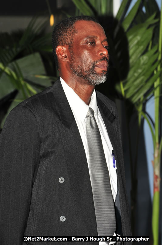 Bird of Paradise Awards & Gala @ Grand Palladium Resort & Spa [Fiesta] - Saturday, August 9, 2008 - Guest Honouree The Most Honourable P.J. Patterson ON, PC, QC - Hanover Homecoming Foundation LTD Jamaica - Wherever you roam ... Hanover bids you ... come HOME - Sunday, August 3 to Saturday, August 9, 2008 - Hanover Jamaica - Photographs by Net2Market.com - Barry J. Hough Sr. Photojournalist/Photograper - Photographs taken with a Nikon D300 - Negril Travel Guide, Negril Jamaica WI - http://www.negriltravelguide.com - info@negriltravelguide.com...!