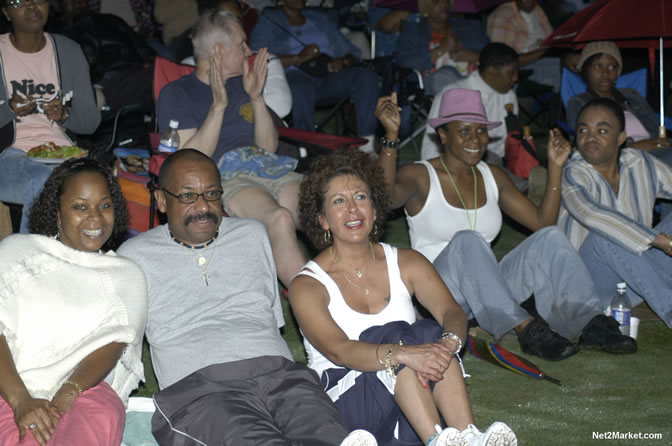 Jazz & Blues Goers - Air Jamaica Jazz & Blues 2005 - The Art Of Music - Cinnamon Hill Golf Course, Rose Hall, Montego Bay - Negril Travel Guide, Negril Jamaica WI - http://www.negriltravelguide.com - info@negriltravelguide.com...!