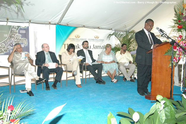 Palladium Hotels & Resorts - Groundbreaking of the 1600-Room Grand Palladium Lady Hamilton Resort & Spa and the Grand Palludium Jamaica Resort & Spa - Special Address: The Most Honorable Portia Simpson-Miller, O.N., M.P., Prime Minister of Jamaica - The Point, Lucea, Hanover, Saturday, November 11, 2006 @ 2:00 pm - Negril Travel Guide, Negril Jamaica WI - http://www.negriltravelguide.com - info@negriltravelguide.com...!