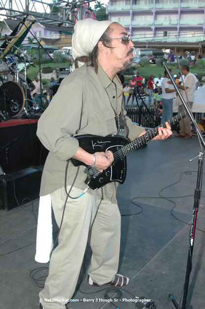 The Ministry of Toursim & The Jamaica Tourist Board present Tourism Awareness Concert in Commemoration of the Start of the 07/08 Winter Tourist Season - Guest Performers: Third World, Tessane Chin, Etana, Assassin, One Third, Christopher Martin, Gumption Band - Saturday, December 15, 2007 - Old Hospital Site, on the Hip Strip, Montego Bay, Jamaica W.I. - Photographs by Net2Market.com - Barry J. Hough Sr, Photographer - Negril Travel Guide, Negril Jamaica WI - http://www.negriltravelguide.com - info@negriltravelguide.com...!